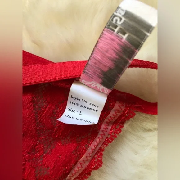 Lingerie Set - Picture 8 of 9